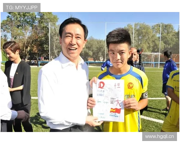 多特青训主管：球员了解晋升机会