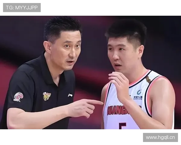 杜锋感恩全队支持艰难赛季终有收获 杜锋感恩全队支持艰难赛季终有收获